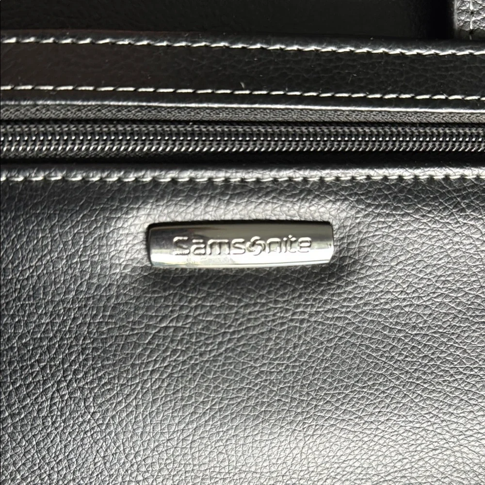 Samsonite Black Briefcase Sleek Professional Design